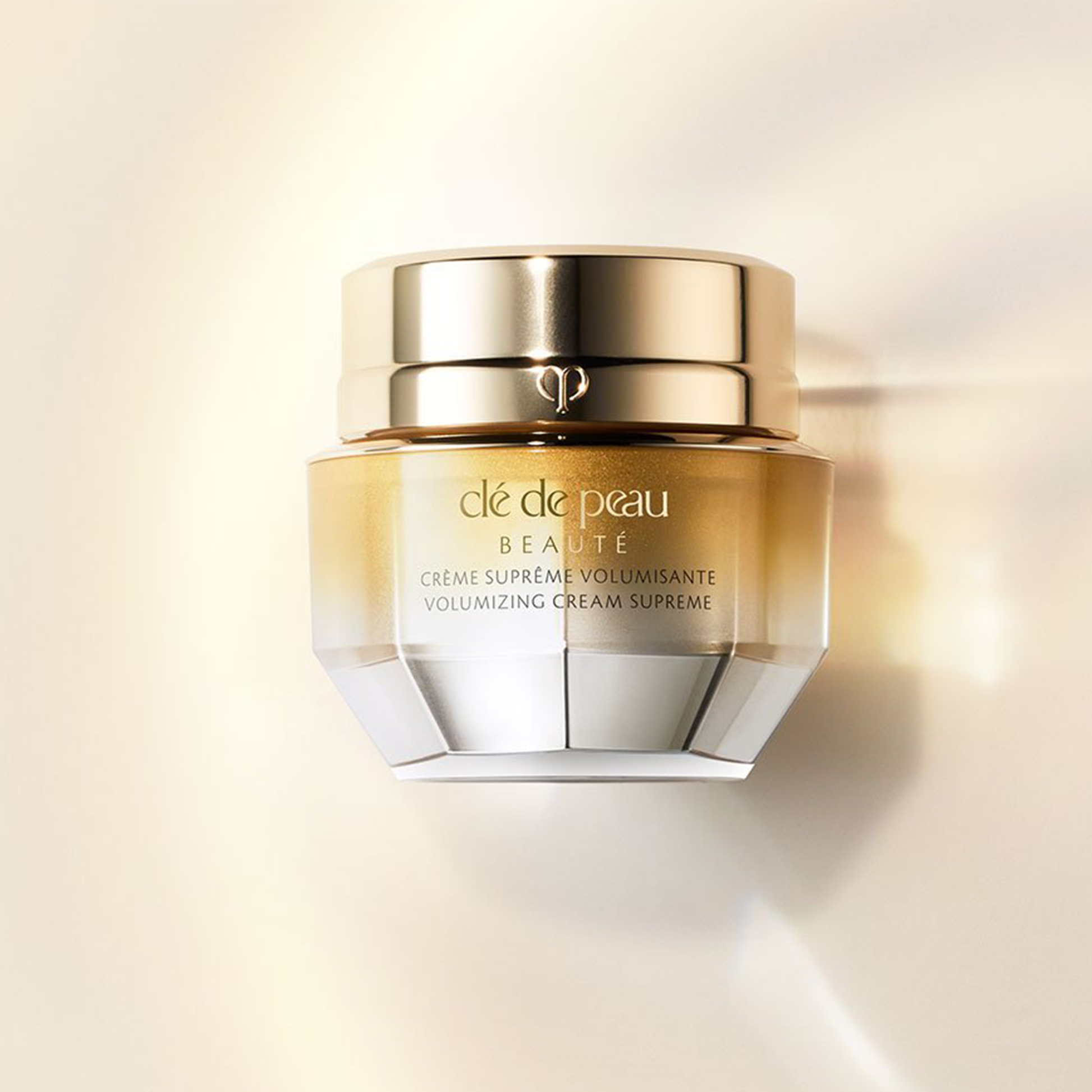 Cle de Peau Beaute Volumizing Cream Supreme – Nekoo Mall Cle de Peau Beaute Volumizing Cream Supreme – Nekoo Mall