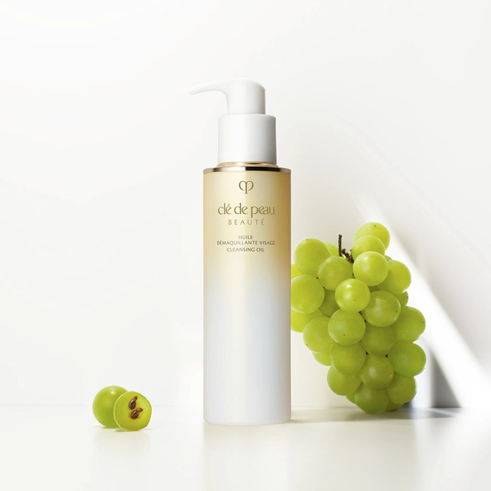 Cle de Peau Beaute Cleansing Oil