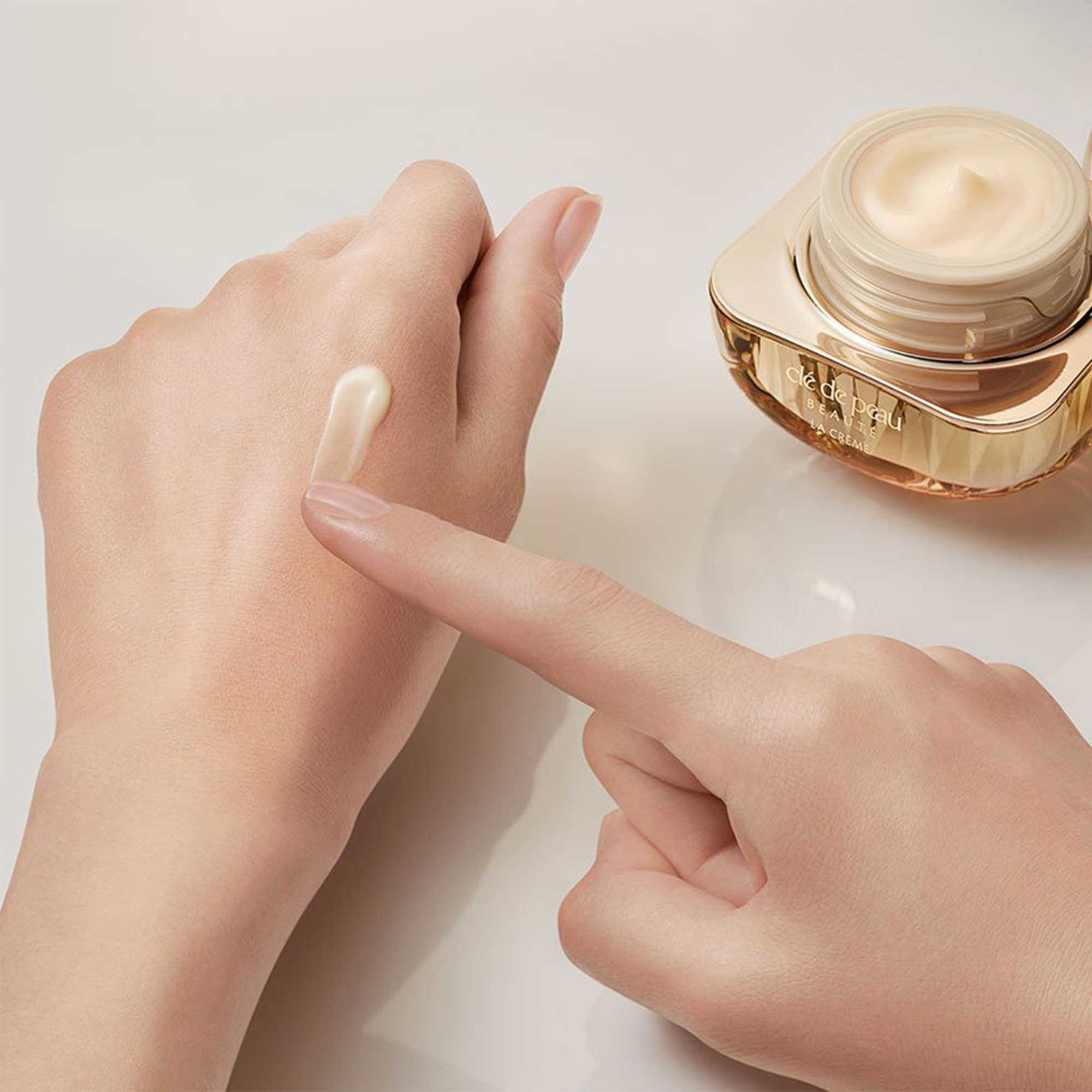 Cle de Peau Beaute La Creme