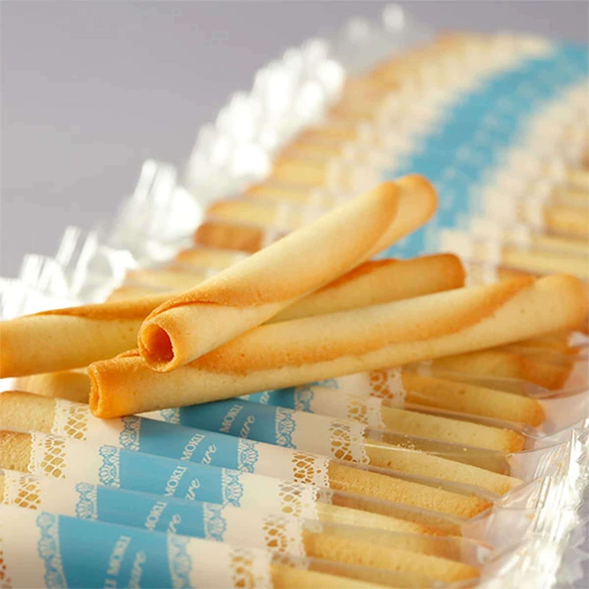 Yoku Moku Original Cigar Egg Rolls Tiara