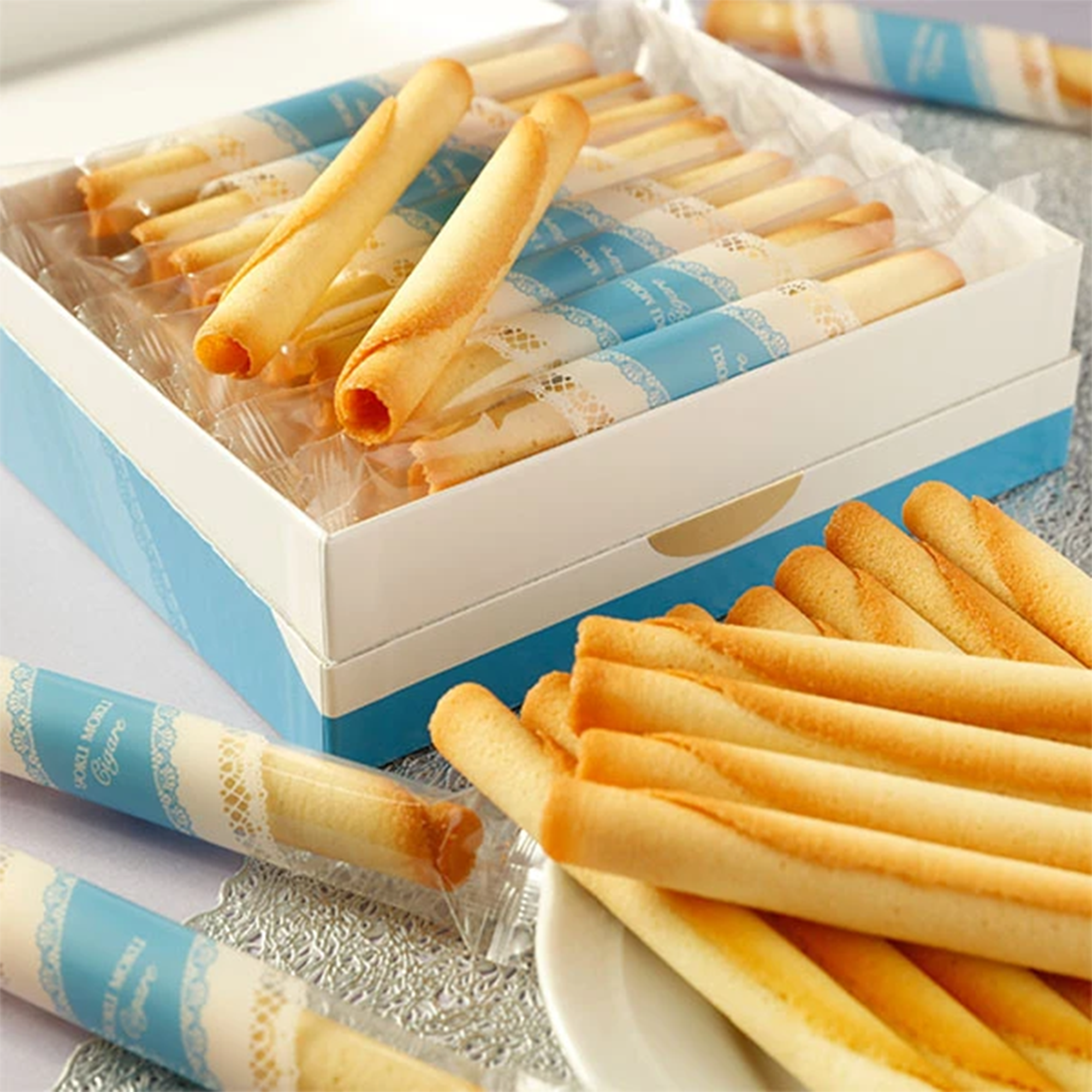 Yoku Moku Original Cigar Egg Rolls Tiara